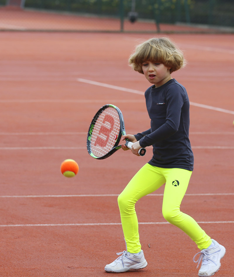 https://www.zoealexanderuk.com/wp-content/uploads/2022/04/Girls_Tennis_Leggings_Neon_Yellow.jpg