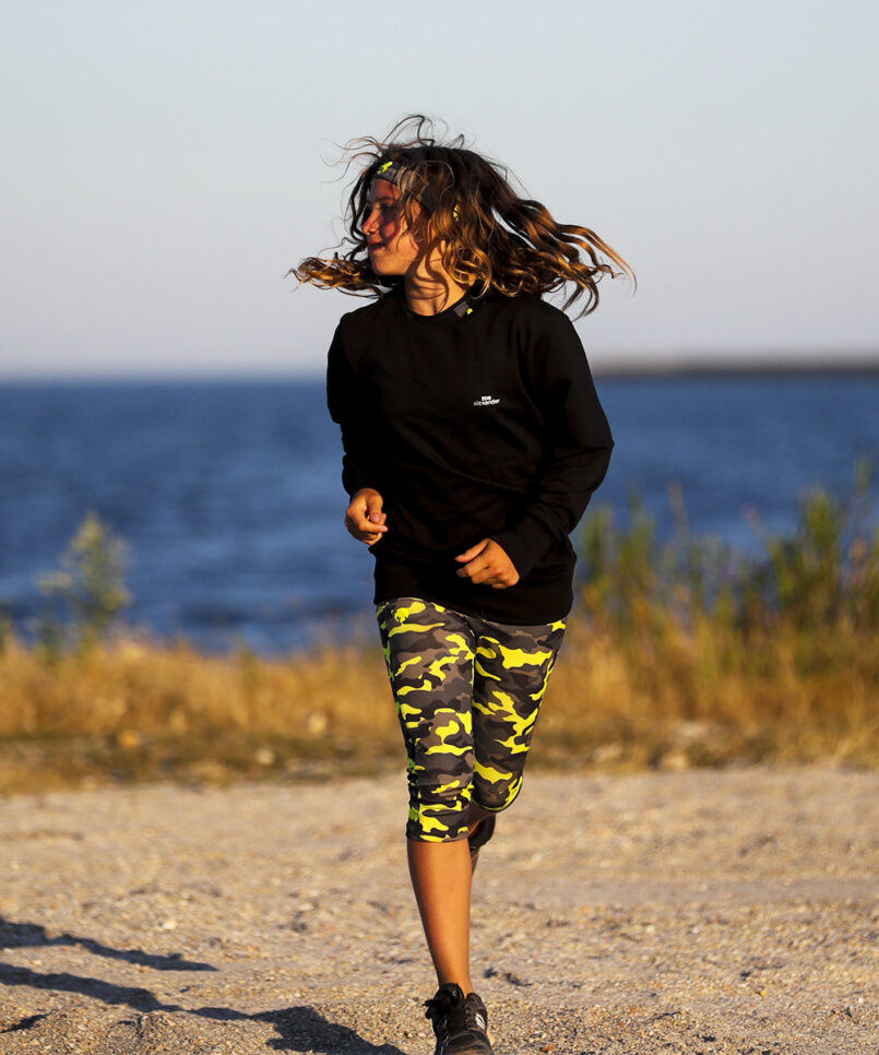 camo neon cropped leggings capri pants by zoe alexander